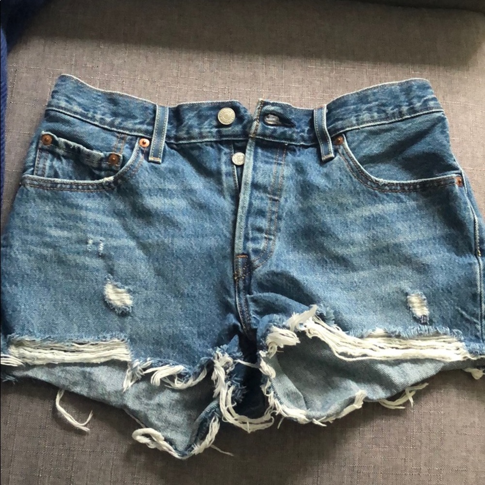 Levi’s 501 hi waisted shorts